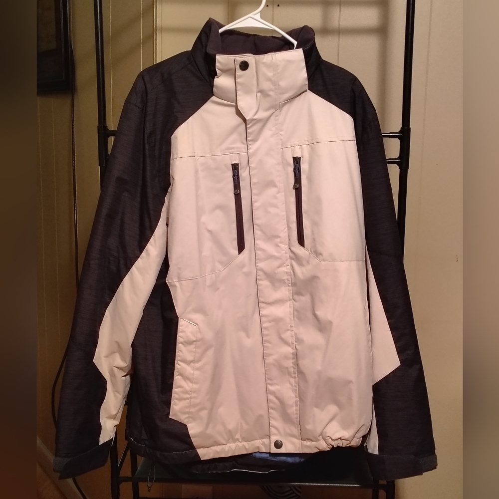 ZeroXposur Men's Black and Cream Ski Jacket